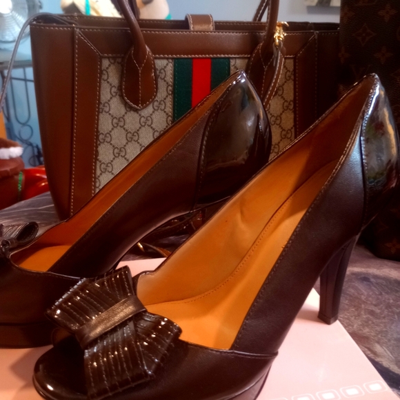 NWOT Chocolate brown shoes - Picture 7 of 10